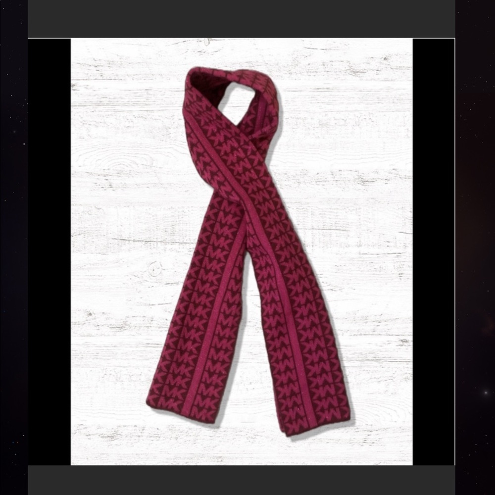 New Michael Kors Scarf